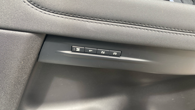 Land Rover Range Rover Evoque 2.0 D180 R-Dynamic SE 5dr Auto Diesel Hatchback